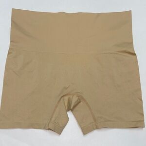 Jockey Women's Beige Bike Shorts